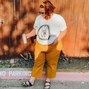 Women’s Mustard Cropped Wide-Leg Pants